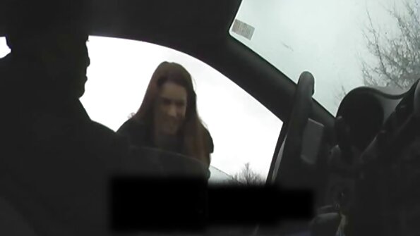 Пияна червенокоса български аматьорски порно клипове курва и черен мъж, който свали момиче в тоалетната .