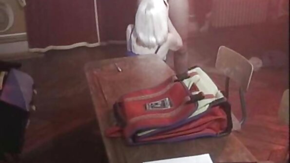 Сладкото дупе се влюби в члена ми, застрелям порно клипове български се .